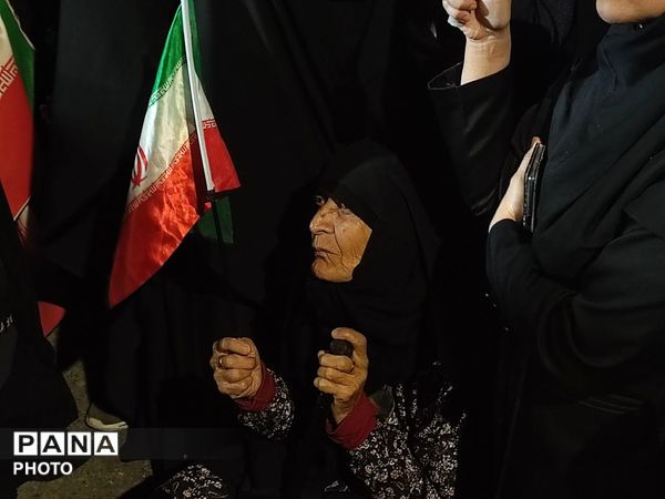  طنین خروش و خونخواهی مردم نیشابور در اجتماع شبانه