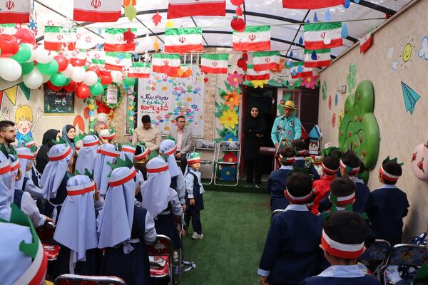 غنچه های بهارستانی آغاز سال تحصیلی را جشن گرفتند