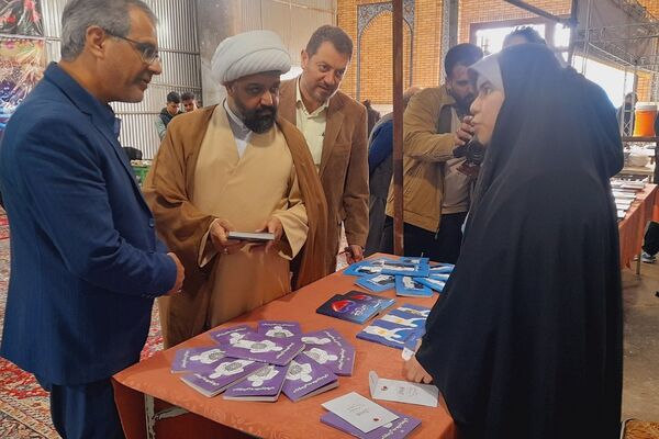 برپایی نمایشگاه دستاورهای دانش‌آموزان منطقه کهریزک 