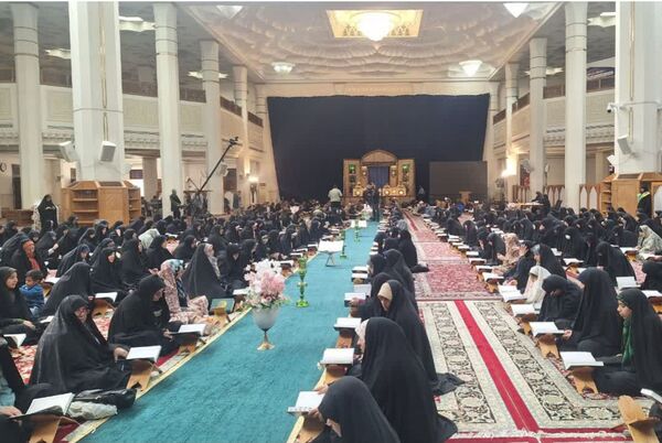 مراسم جز خوانی قران در حرم اهل بیت(ع)