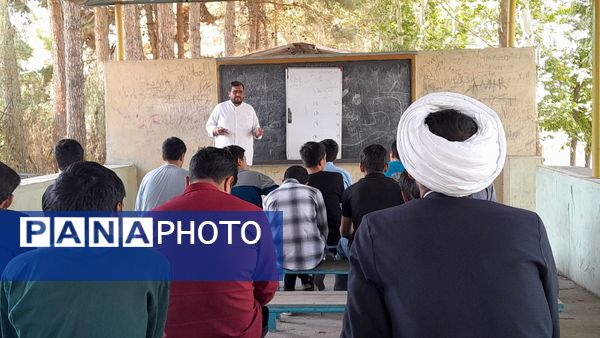 کلاس حل مسئله و اتاق فکر برای دانش آموزان متوسطه اول و دوم 