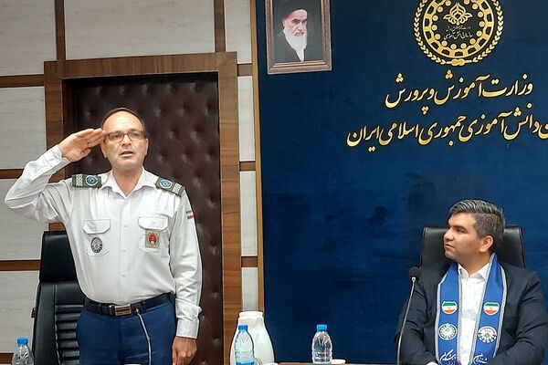 نشست فصلی و توان افزایی مأمورین و مسئولین سازمان دانش‌آموزی شهرستان‌های استان تهران 