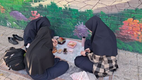 پیشتازان سلامت و نشاط در اردوی دبیرستان شهید مدرس 