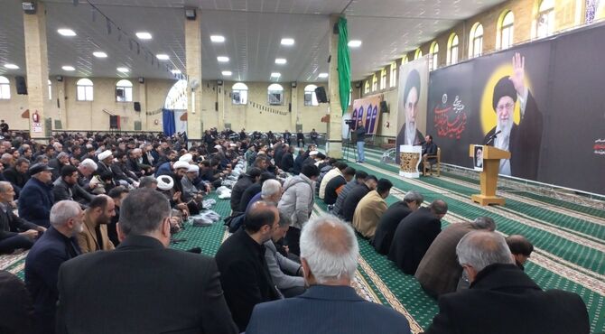 تجمع خودجوش مردم خوی در مصلی امام خمینی در محکومیت جنایات آمریکا و اسراییل