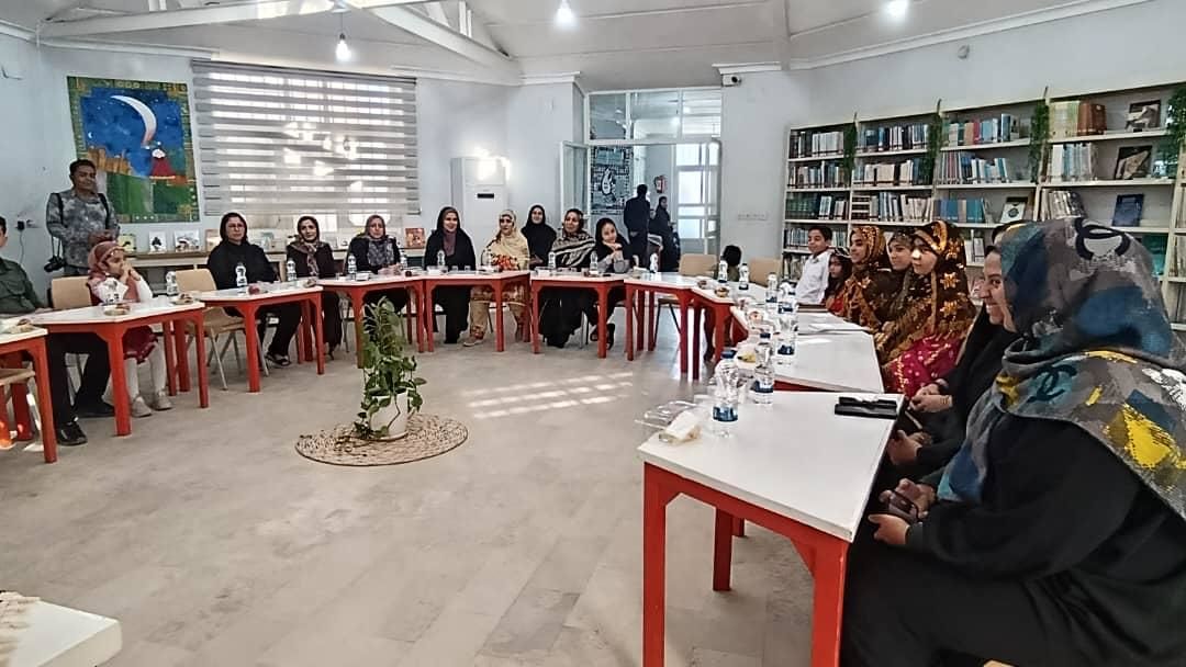 حضور مسئولان کانون پرورش فکری کشور در جاسک و نوید اجرای تماشاخانه سیار