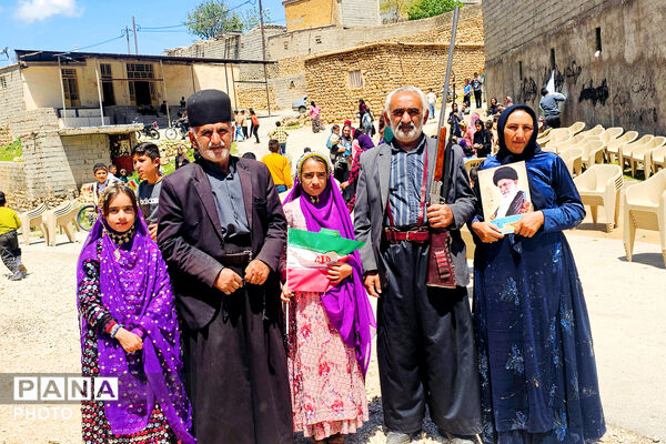 مهمان نوازی مردم انقلابی و غیور روستای پل بریده از مسئولین و رزمندگان