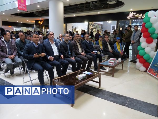 افتتاحیه نمایشگاه استانی به‌مناسبت هفته مشاغل در شهرستان بجنورد 