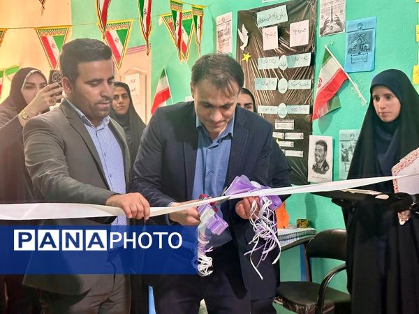 ۲۲ بهمن؛ نمایش خلاقیت دانش‌آموزان سردشتی در غرفه‌های فرهنگی و آموزشی