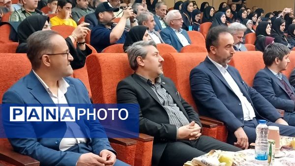 برگزاری اختتامیه کارسوق کشوری لیزر وفوتونیک در مرکز آموزش عالی امام خمینی(ره) محمدشهر کرج 
