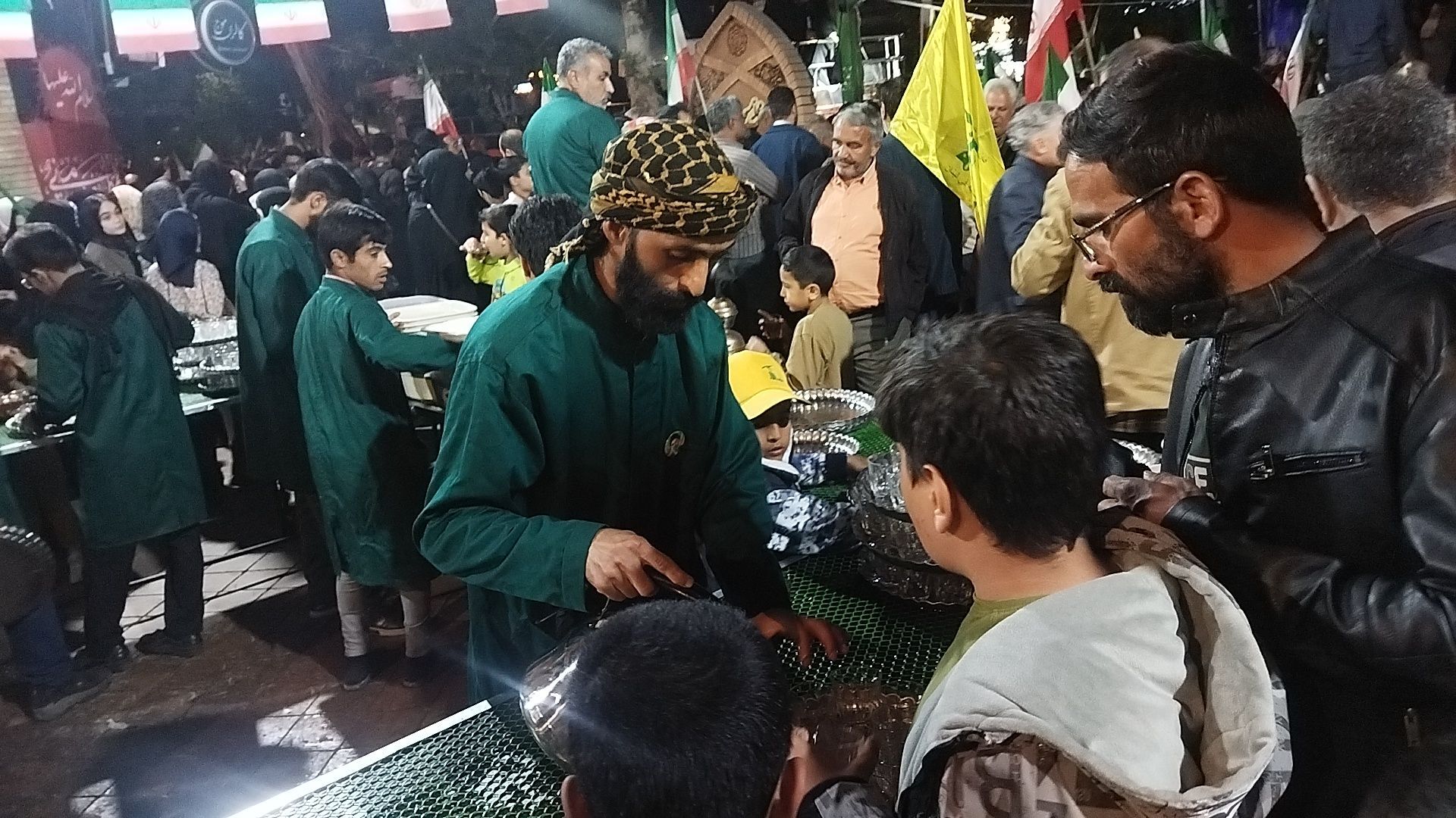 چایخانه فاطمه الزهرا در شصت و سومین شب از اجتماعات مردمی حسینیه امام خمینی نیشابور 