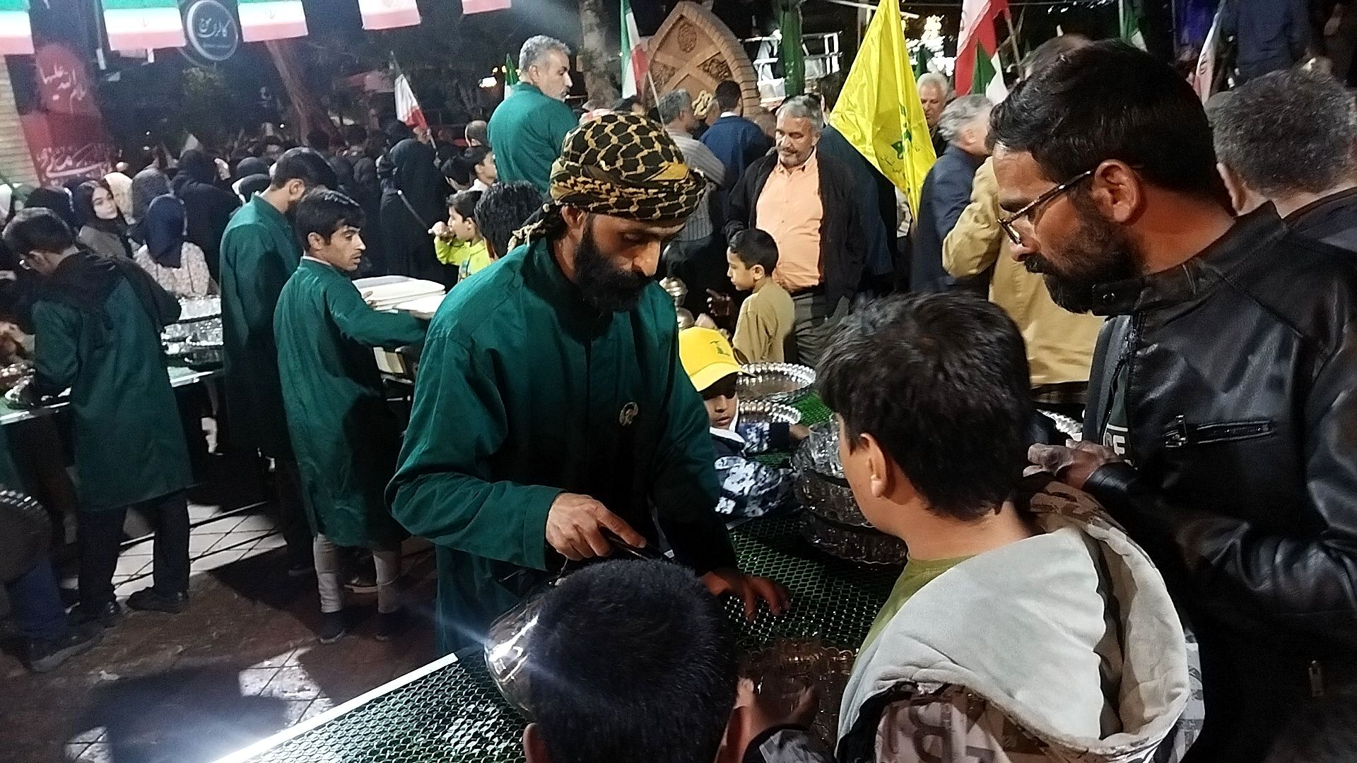 چایخانه فاطمه الزهرا در شصت و سومین شب از اجتماعات مردمی حسینیه امام خمینی نیشابور 