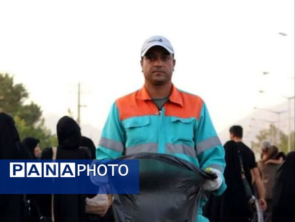 فداکاری در سکوت: رفتگر اربعین، قهرمان گمنام جمع‌آوری زباله در کاشمر