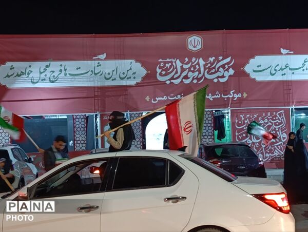 موشک خیابان و تنگه هرمز گلوی دشمن را فشرده است