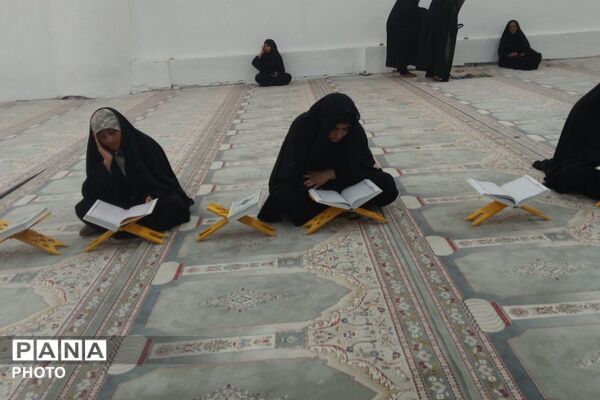 مصلای رودبار جنوب، با طنینِ تکبیر و حضورِ پرشورِ مؤمنان، غرق در نور شد