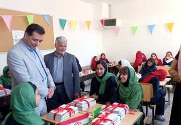 همزمان با سراسر کشور زنگ جوانه‌ها در اصفهان به صدا در آمد