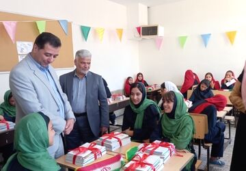 همزمان با سراسر کشور زنگ جوانه‌ها در اصفهان به صدا در آمد