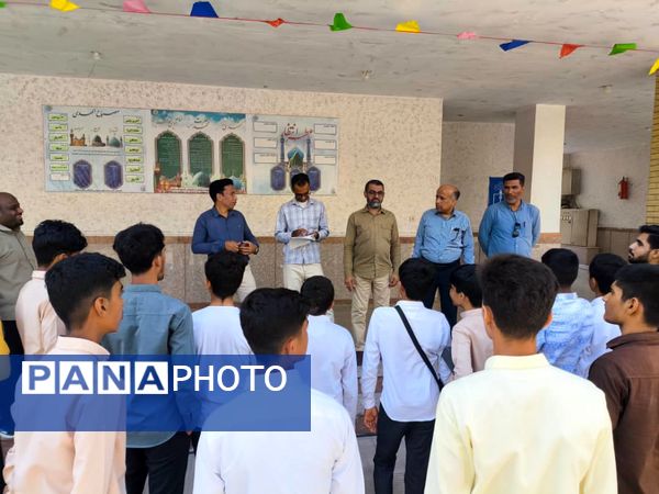 اعزام دانش‌‌آموزان سندرک به مسابقات استانی قرآن، عترت و نماز