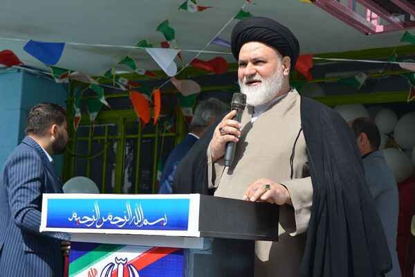 برگزاری جشن شکوفه‌های کلاس اولی دربهارستان‌دو