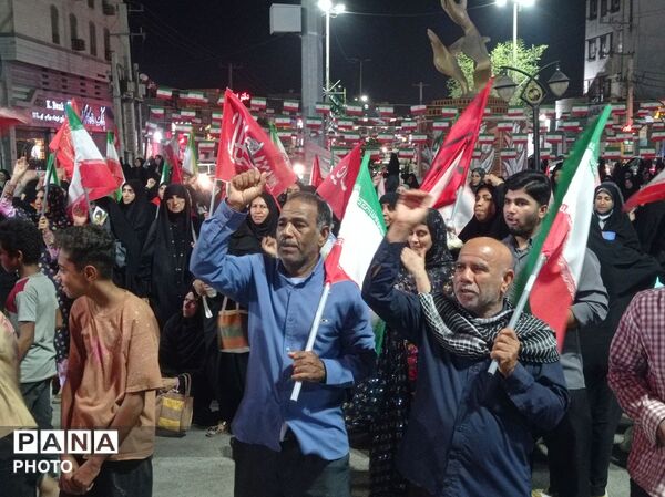 برنامه‌های ویژه میلاد پیامبر اکرم(ص) و هفته وحدت در میدان شهدای میناب