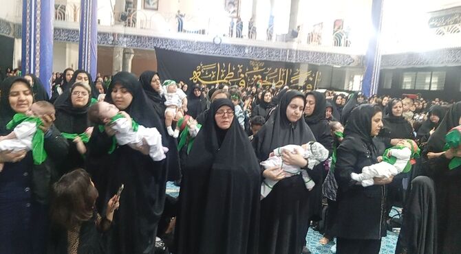 مراسم شیرخوارگان حسینی در مسجد فاطمه الزهرا مشهد، محله دانش آموز