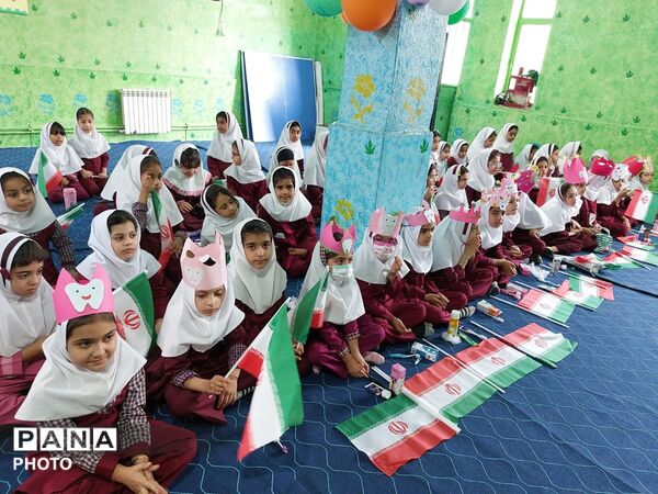 جشنواره آموزشی «دندان ۶» با هدف ارتقای سلامت دهان و دندان دانش‌آموزان در حاجی‌آباد
