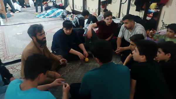 ساخت پل ماکارونی توسط معتکفین اعتکاف دانش آموزی سه روز در بهشت