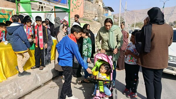 برپایی موکب  توسط هیات دانش‌آموزی و پیشتازان آموزشگاه شهید منصور عامری 