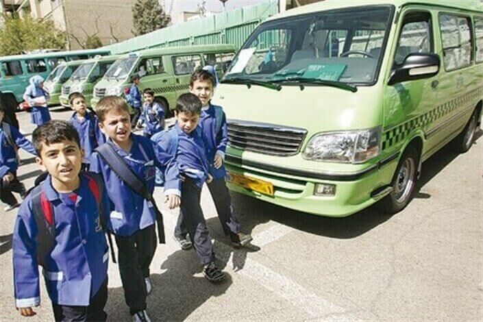 مجاز بودن ون‌ها و مینی‌بوس‌های دانش‌آموزی برای استفاده از چراغ گردان ویژه