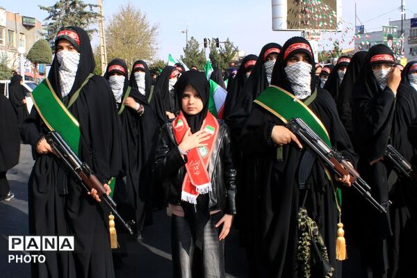 اجتماع بزرگ دختران ایران به مناسبت ولادت حضرت معصومه (س) و روز دختر در پردیس