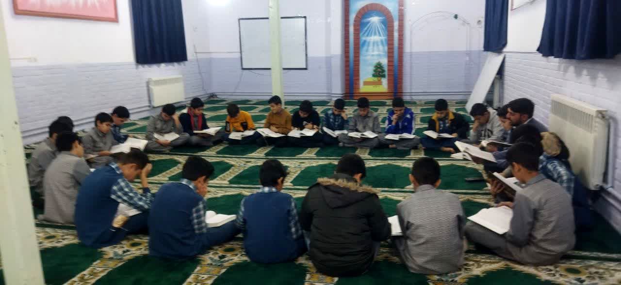 سومین جلسه گفتمان دینی در دبستان پسرانه فضیلت