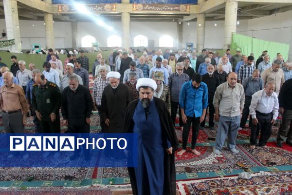 اقامه نماز جمعه‌ در گلوگاه 