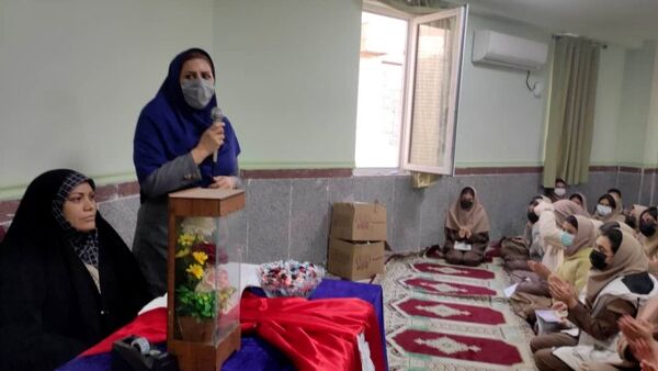 گرامیداشت روز مادر در دبیرستان حضرت آسیه (س)  