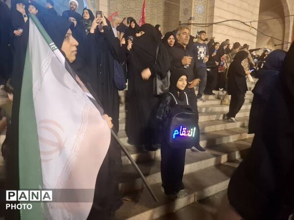 وداع با آقای شهید ایران