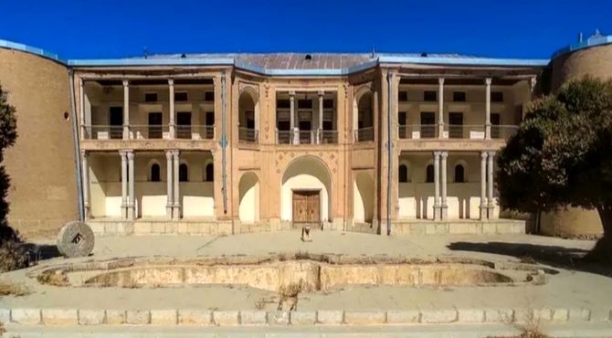 روایت دختران بختیاری از قلعه دزک 