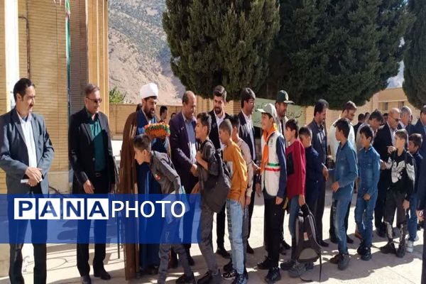 نواخته شدن زنگ مهر در مدارس کهگیلویه و بویراحمد