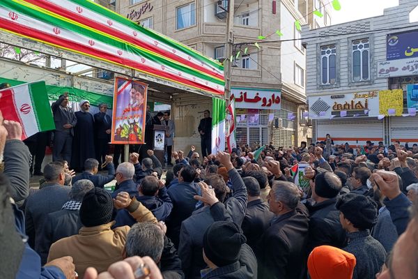 راهپیمایی باشکوه ۲۲ بهمن در اسلام آباد غرب