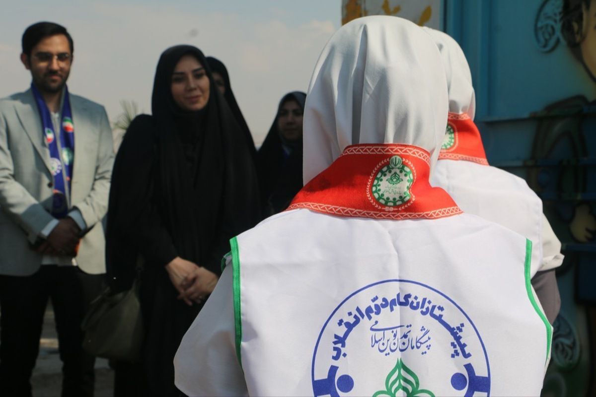 طنین(گام دوم انقلاب) در زنگ پیشتازان؛آغاز دوباره عهد نسل آینده با آرمان های انقلاب اسلامی