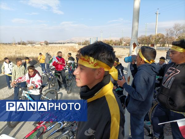 برگزاری همایش دوچرخه‌سواری به‌مناسبت هفته بسیج