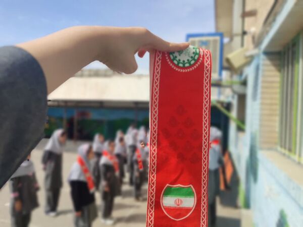 دهه فجر و طلوع هنر در دبستان مینوی خرد