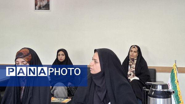 تقدیر از خبرنگاران فعال پانا  به‌مناسبت سالگرد تأسیس پانا در جلسه شورای پرورشی منطقه 14