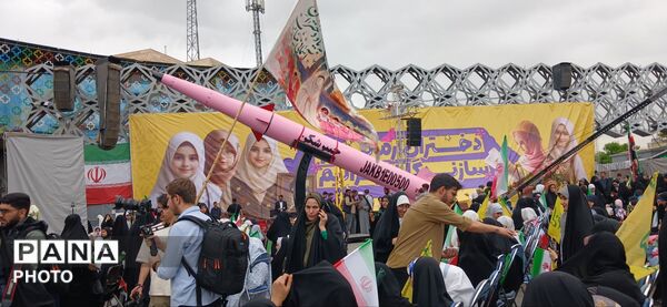 برگزاری روز دختر در میدان امام حسین(ع)