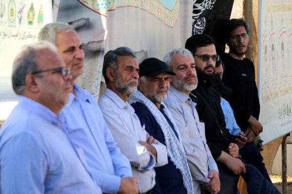 بازدید معلمان از یادمان محل شهادت سردار شهید «مهدی زین الدین»