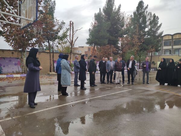 بازدید کارشناسان فحک از هنرستان فلسطین