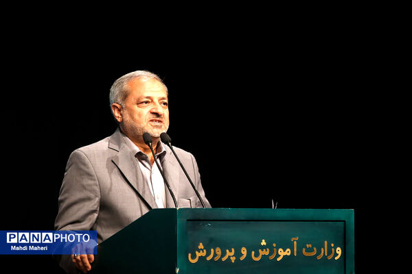 دیدار رییس‌جمهور با فرهنگیان و دانشجو معلمان