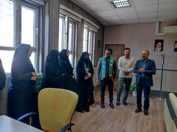 دیدار دانش‌آموزان مدرسه مهندس رحمانی فرد با مسولین اداره ناحیه یک مشهد مقدس 