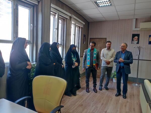 دیدار دانش‌آموزان مدرسه مهندس رحمانی فرد با مسولین اداره ناحیه یک مشهد مقدس 