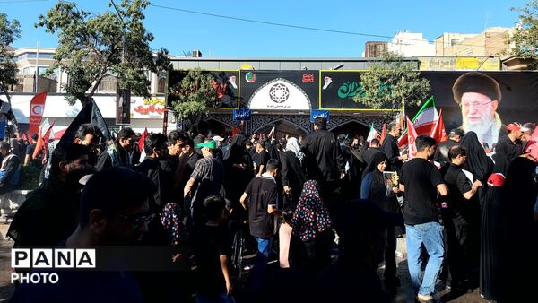  مراسم وداع با پیکر مطهر رهبر شهید