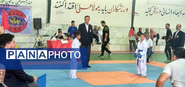 برگزاری مسابقات قهرمانی کاراته سبک شوتوکان در قائمشهر