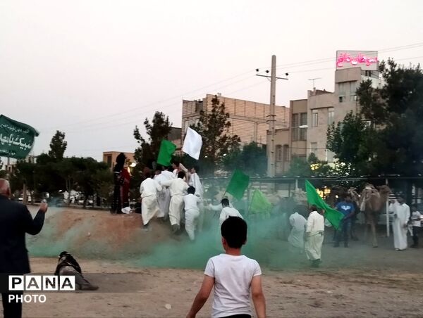 نمایش بازسازی واقعه غدیر در محله شیخ آباد قم