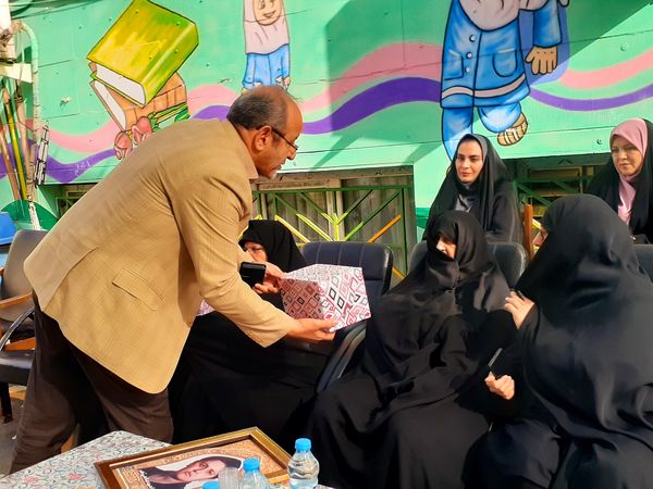 بازگشایی مدرسه غنچه ها ی انقلاب برای سالی پرنشاط